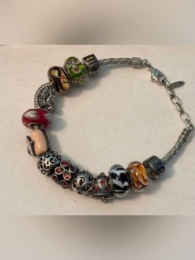Chamilia Sterling Silver Charm Bracelet with 13 Assorted Glass and Metal Beads